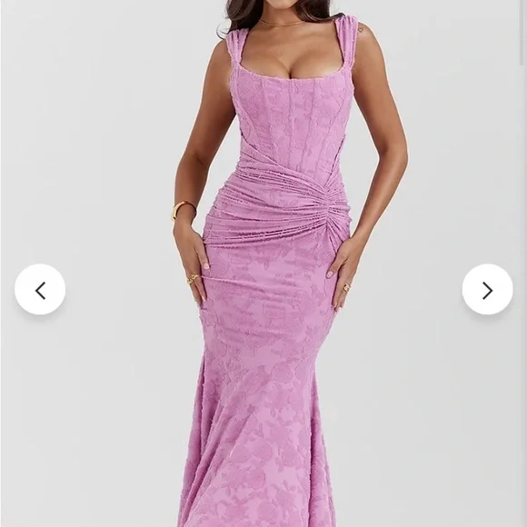 Brand new charley dress i ordered too big in a medium they don’t do full returns - Picture 2 of 3